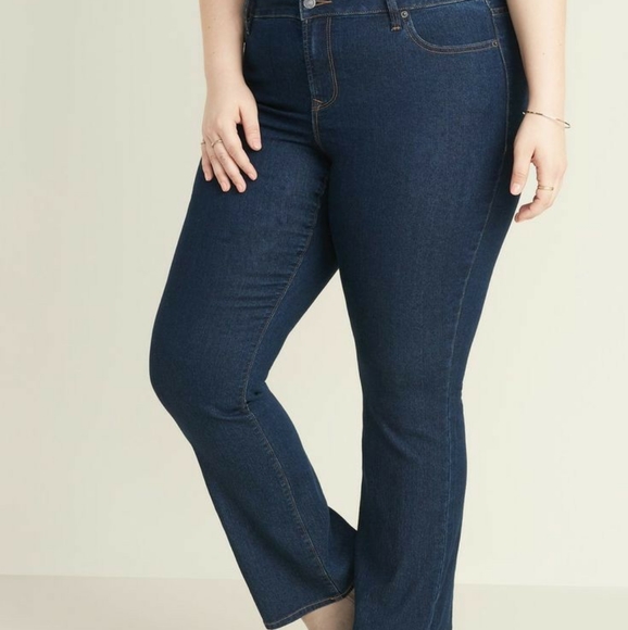 Old Navy Boot Cut Jean's - Picture 5 of 5